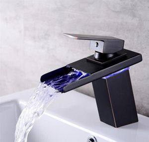 Sensor LED Cambio de color Grifo de baño Mezclador de lavabo cromado negro Caño de cascada Grifo monomando de agua fría 317N92933935139293
