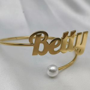 Leechee White Bead Custom Name Letter Bracelet en acier inoxydable Cadeau de bracelet personnalisé pour les amoureux 240416