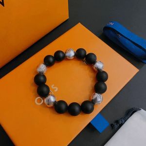 Letras rueda clásica pulsera de cuentas pulsera de diseñador para mujer plateada tallada pareja joyería de boda CHG2311234-12 capsboys