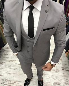 Traje de hombre gris claro Slim Fit 3 piezas Skinny Groom Tuxedo Prom Trajes Custom Terno Masculino Blazer Jacket + Pant + Vest Costume Homme