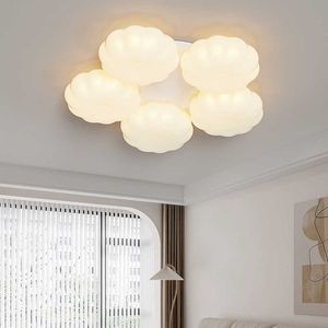 Luci Plafoniera moderna per camera da letto con telecomando AC 220V LED Lampadario per bambini Lampade per soggiorno Hotel 0209