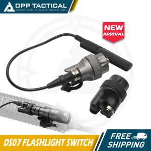 Lights Tactical DS07 Switch lampe de poche Assemblage de l'interrupteur en lumière d'armes étanche pour SF Scout Place Lampe PLHV2 et Kiji Illuminateur