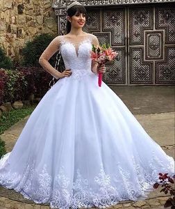 Plus La Taille Perles Robes De Mariée Manches Longues Robe De Mariée Col En V Perles Appliqued Dentelle Plage Sur Mesure Balayage Train Boho Chic Une Ligne Robes De