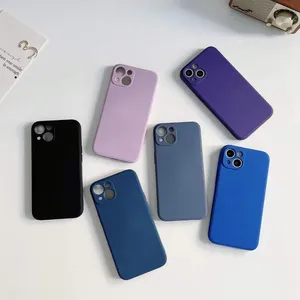 Étuis à trous fins en silicone liquide pour iPhone 15 14 13 12 11 X Samsung S24 S23 S22 Ultra M33 M53 A33 A23 Note 20 Mode TPU Flexible Slim Soft Antichoc Couverture arrière de téléphone