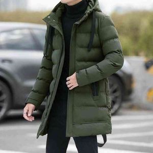 Chaqueta larga para hombre, chaqueta parka de otoño con capucha, moda coreana, chaqueta larga ajustada, abrigo cálido acolchado de algodón para hombre, tendencias 220121