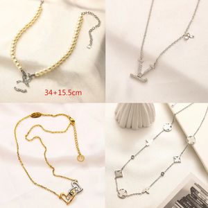 LouVuittos Marque De Luxe Designer Pendentifs Colliers 925 Argent Plaqué Or 18 Carats Lettre Collier Ras Du Cou Perles Chaîne Ne Se Fanent Jamais Bijoux Cadeau en gros