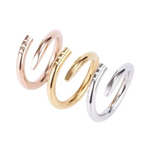 Love Designer Ring Womens Band Rings Bijoux en acier en acier unique Single Nail Européen et American Street Casual Casual Classic Gold Silver Rose