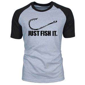 Amor de la camiseta de pesca de la moda de los hombres de la moda de los pescados, gancho divertido gancho baittackle preshrunk algodón raglan manga corta camiseta 210629