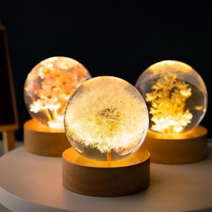 Boule de cristal de pissenlit lumineuse 3D, base en bois de hêtre, boule de fleur préservée, ornements de bureau, cadeaux d'anniversaire de noël 240119