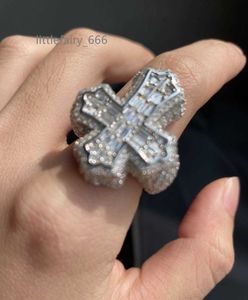 Lustre hecho a medida Hippie estilo plata 925 Saint Cross D Color Baguette VVS Moissanite anillo para hombres