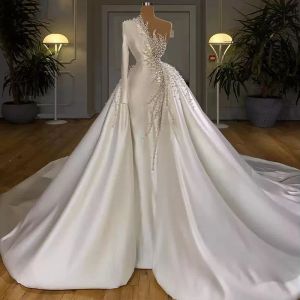 Vestidos de novia de satén de lujo con cuentas de perlas Vestidos de novia elegantes de un hombro con pliegues y volantes Vestidos largos de novia