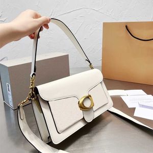 luxurious Womens Man designer Messenger bags tote Handbag Real Leather Baguette Shoulder bag Mirror Quality Square Crossbody Fashion 6125