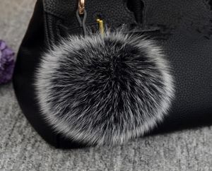 Luxury 15cm y Fox Fur Ball Keychain Fur Pompons Keychain Keyring Pom Pom Keychain pour charme Sac Pendentif Ornement Gift T2008044121372