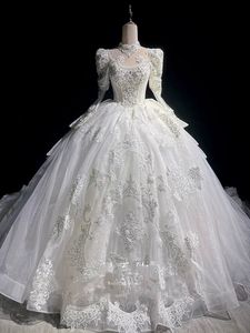 Luxe arabe une ligne robes de mariée nouveau designer de qualité supérieure robe de bal magnifique balayage train cristaux perles perles robes de mariée de luxe dentelle appliques robe de mariée
