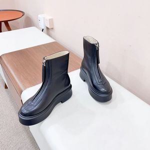 Marca de lujo 2023 Nuevo primo grande Cremallera frontal Botas Martin de motocicleta Botas de tobillo elevadas de suela gruesa para mujer Botas cortas de cuero genuino