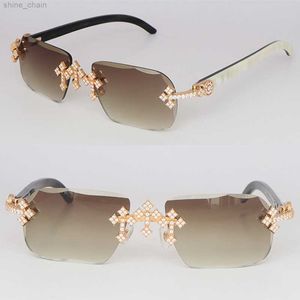 Accessoires de croix de luxe Moissanite Diamond Set Lunettes de soleil sans monture Femme Big Stones Lunettes de soleil en diamant Original Corne de buffle blanche Hommes Femmes Lunettes de soleil Taille 58