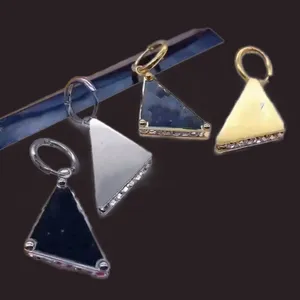 Pendientes de diseñador de lujo para mujer Triángulo Symbole unisex Pendientes de tachuelas de moda para hombres Hoop grabado Dangle Jewelry retro Oorbellen Purecolor Cool regalo ZL205 H4