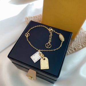 Diseñador de lujo elegante oro y plata lleno de diamantes doble marca pulsera moda mujer carta colgante pulsera boda diseño especial joyería de alta calidad