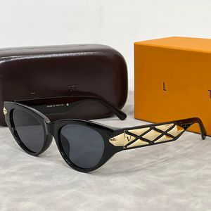 Diseñador de lujo para mujer Gafas de sol Gafas de sol tipo ojo de gato Diseño personalizado Gafas de sol con patas doradas con estuche Conducir Viajes Compras Playa Ver más