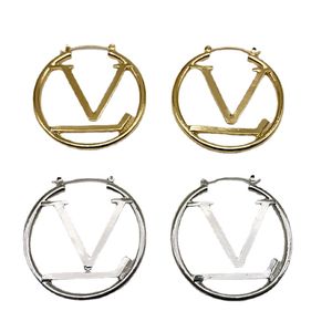 Pendientes de aro de diseño de lujo Aleación de cobre Chapado en oro de 18 quilates Carta de amor Logotipo de marca correcta Joyería para mujeres Joyería Pendientes de regalo de viaje