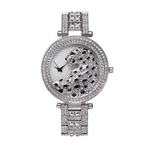 Bijoux de créateur de luxe femmes diamant montre léopard Bracelet en or montres montre de luxe belle décontracté nouvelle femme clock308F