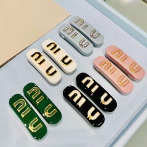 Luxury Designer Letter Hair Clip Youth Style Versatile Barrettes Classic HairJewelry With Brand Logo High Quality Family Love Gift Side Hair Clips