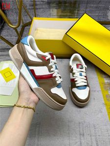 Luxury Designer Match Sneaker Pony Hair Retail solo usado en zapatos de alfombra roja con caja