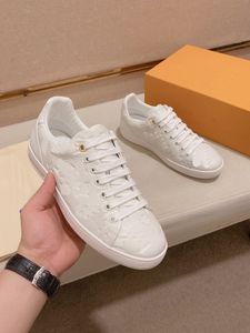 Zapatos de diseño de lujo Dibujos animados Zapato casual Bee Ace Cuero genuino Tigre Serpiente Bordado Rayas Zapatillas de deporte clásicas para hombre Hombres Nuevos colores Botas con caja