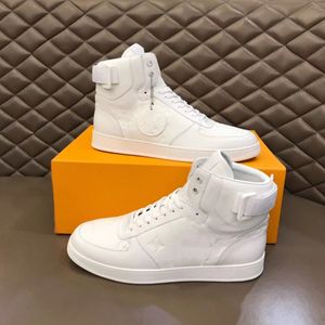 Zapatos de diseñador de lujo Hombres Mujeres Zapatillas de deporte Casual Skate Shoes Trend High Top Rivoli High-top Printing Classic Genuine Leather Tattooo 01