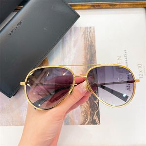 Lunettes de soleil de luxe pour femmes, verres clairs à monture complète, protection UV400, lunettes rétro, mode, design de vente chaude, livré avec étui d'origine