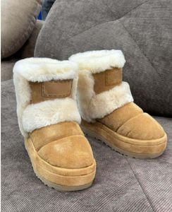 Botas de nieve para mujer de diseñador de lujo, botas cortas con hebilla de cuerno de vaca integradas de lana, botas de moda antideslizantes gruesas y de felpa, botas de moda versátiles y de moda