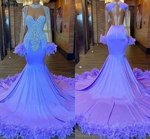 Plumes De Luxe Manches Longues Sirène Robes De Soirée Pour Les Femmes Étincelle Cristaux Perlés Formelle Robes De Soirée De Bal Arabe Aso Ebi Sexy Dos Ouvert Robes De Festa CL2025