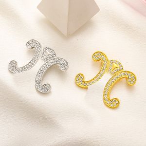 Broches plaquées or de luxe Nouveau charme de marque 925 Broches plaquées en argent Épingles de mariage d'anniversaire de style classiques de haute qualité et garçons Broches cadeaux