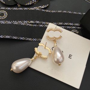 Des créateurs de boucles d'oreille plaquées de luxe conçoivent des boucles d'oreilles de haute qualité pour les femmes charismatiques de haute qualité pendentifs de bijoux de bijoux