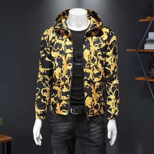 Chaqueta con estampado de oro de lujo para hombre, chaquetas de bombardero barrocas, abrigos con cremallera, chaqueta con capucha informal, ropa exterior, rompevientos, Jaqueta Masculina 210527