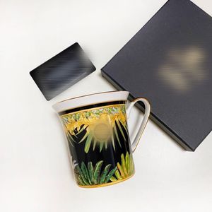 Tasses de signalisation de luxe peintes à la main tasse à café tasse à thé en porcelaine de haute qualité avec emballage de boîte-cadeau pour un ami de la famille pendaison de crémaillère Noël