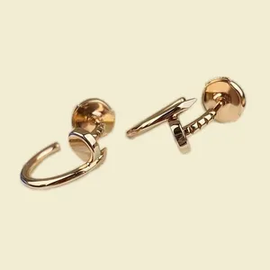 Luxury Jewelry Diseñador de pendientes de uñas para mujer Gold Silver Accessory Designer Earings Wedding Fashion Bold Studing Zh208 E4