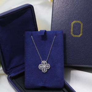 Bijoux de luxe S925 en argent pur plaqué or 18 carats, collier trèfle géant, pendentif en forme de fleur étincelante, plein de diamants, chaîne de luxe pour femme