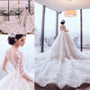 Luxury Pearls Beaded Appliques Wedding Dress Fascinating Arabia Princess Wedding Dresses Fabulous Ball Gown Tulle Chapel Train Bridal Gown