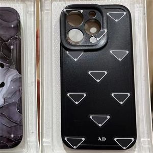 Cas de téléphone de luxe Triangle Phonecase Designer pour iPhone 14 Pro Max 13pro Cas 12 14plus 11 Xs Xr X Xsmax Couverture de téléphone portable étanche