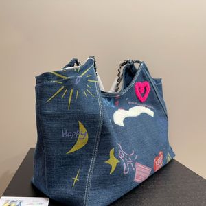 Luxe Plus Femmes Graffiti Denim Designer Fourre-tout Sac Marque Française Mode Dames Sac À Main Sacs Sous Les Bras Célèbre Double Lettre Haute Qualité Grande Capacité Sac À Provisions