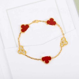 Bracelet à breloques en argent S925 de qualité de luxe avec perle de coquillage naturelle, agate rouge malachite et bracelet en diamant étincelant comme accessoire préféré pour les robes formelles