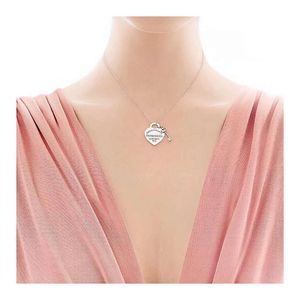 Lujo S925 original diseñador de plata Niñas corazón colgante collar de estrangulamiento mujeres elegantes Amor 18K oro rosa rosa TF logo grabar cadena Moda joyería de verano