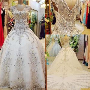 Luxe scintillant cristal princesse robes de mariée 2022 col en V mancherons chapelle train strass perlé église jardin robe de mariée