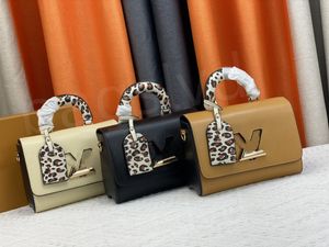 Bolso de mano de lujo Bolso de diseñador Bolsos de hombro para mujer Bolso de moda Crossbody Correa de hombro ajustable Cuero de grano Epi Estampado de leopardo Cuerpo cruzado 3 colores Totes