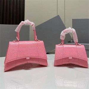 Sac fourre-tout de luxe en cuir lettre sacs à bandoulière fermeture magnétique de rivets sablier saoche faire vieux décor en métal sacs pour femmes pour faire du shopping E23