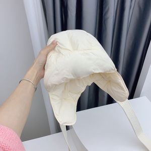 Luxe hiver chaud Lei Feng chapeau marque concepteur unisexe 100% Plus duvet d'oie décontracté crâne en plein air mode de haute qualité