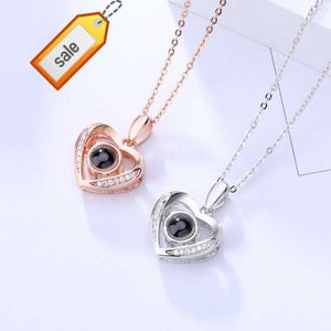 Fabriqué en Chine S925 Silver Projection Collier 100 Langues Je t'aime Collier pour femme