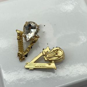 Fabriqué en Italie Logo de marque de luxe exagéré graver un grand diamant VS boucle d'oreille en or 18 carats Boucles d'oreilles pour femmes Bijoux de fête ne se fanent jamais