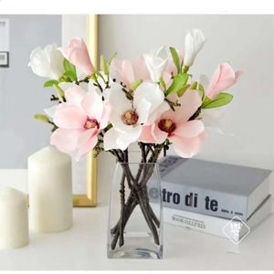 Magnolia Bouquet Vintage Artificiel 5pcs Arrangement floral pour le bureau à domicile Mariage Bridal Bedroom Vase Decoration 240308